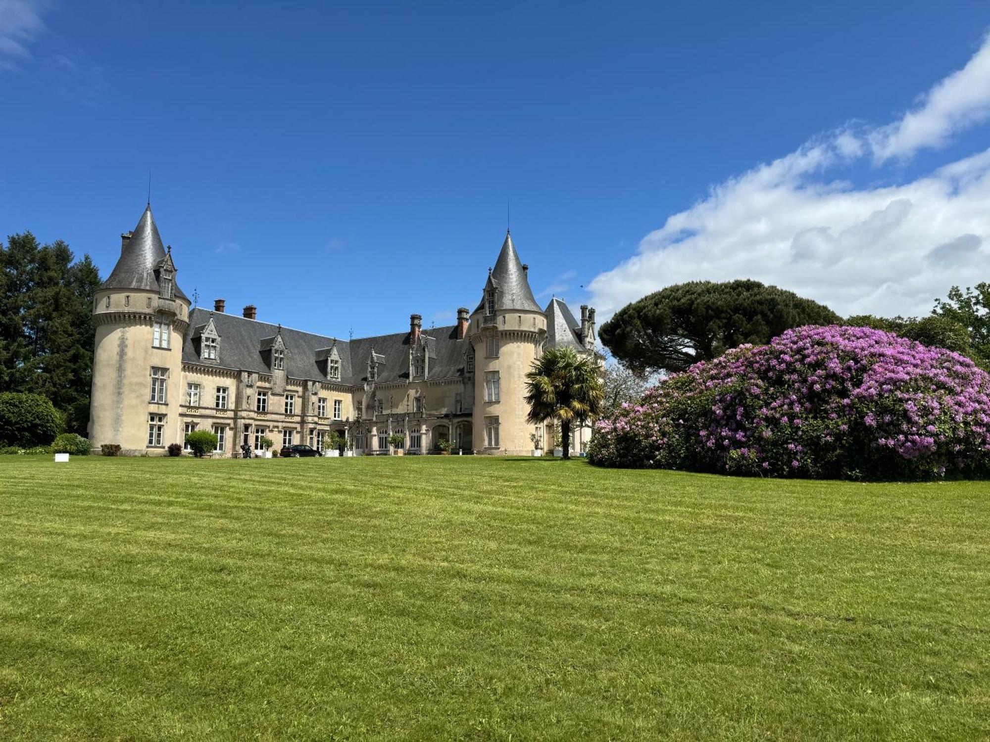 Domaine De Bort Acomodação com café da manhã Saint-Priest-Taurion Exterior foto